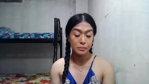 Snapshot of xasianbigcumx chatting on December 11, 2:00 am xasianbigcumx online show from December 11, 2:00 am