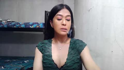 Snapshot of xasianbigcumx chatting on January 4, 5:48 am xasianbigcumx online show from January 4, 5:48 am