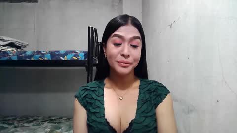 Snapshot of xasianbigcumx chatting on January 25, 12:48 am xasianbigcumx online show from January 25, 12:48 am