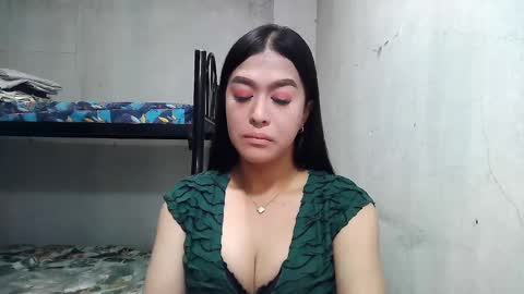 Snapshot of xasianbigcumx chatting on January 26, 12:37 am xasianbigcumx online show from January 26, 12:37 am