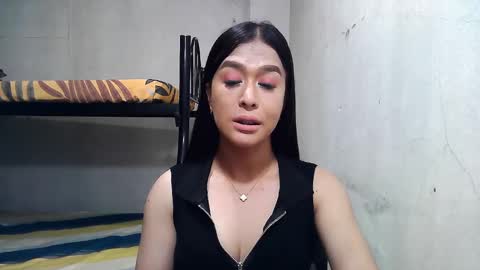 Snapshot of xasianbigcumx chatting on February 5, 1:47 am xasianbigcumx online show from February 5, 1:47 am