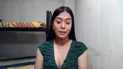 Snapshot of xasianbigcumx chatting on February 6, 12:00 am xasianbigcumx online show from February 6, 12:00 am