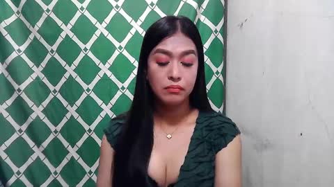 Snapshot of xasianbigcumx chatting on February 19, 12:25 am xasianbigcumx online show from February 19, 12:25 am