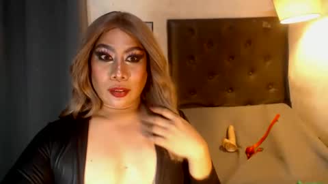 GODDESS KRISTEL online show from November 14, 6:05 pm