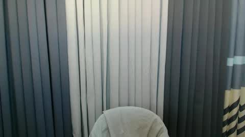 GWEN THOMPSON .......   online show from February 20, 3:41 pm