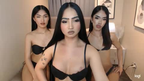 ur 1 and only ASH online show from March 21, 7:40 pm