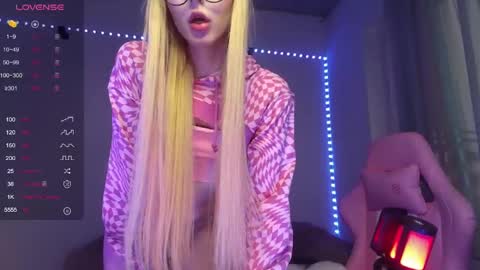 Snapshot of xxx_pretty_xxx chatting on January 28, 5:22 am Pretty online show from January 28, 5:22 am