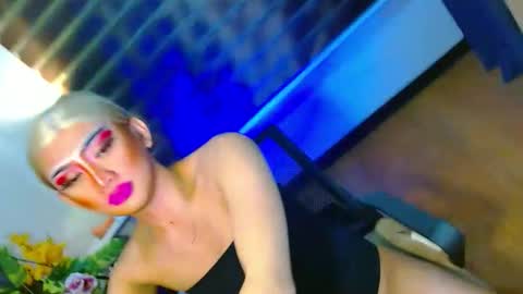 miss yasii online show from January 9, 11:48 am