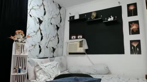 LEXI online show from February 10, 1:01 am