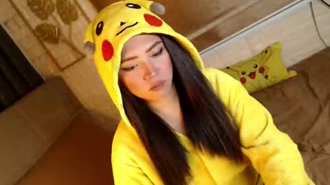 JEN  online show from February 20, 10:39 am