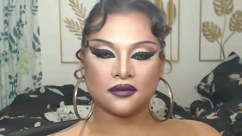 Snapshot of yourtrannyqueenxxx chatting on October 24, 2:38 am Anastacia Grey online show from October 24, 2:38 am