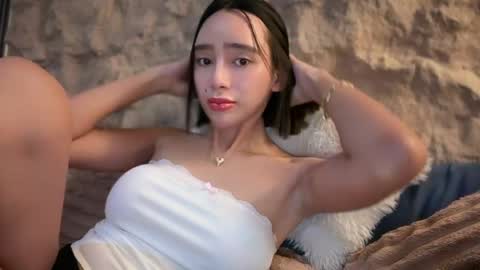 YowgineTheGreat online show from June 4, 10:29 am