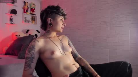 Zury Ramirez online show from October 16, 7:24 pm