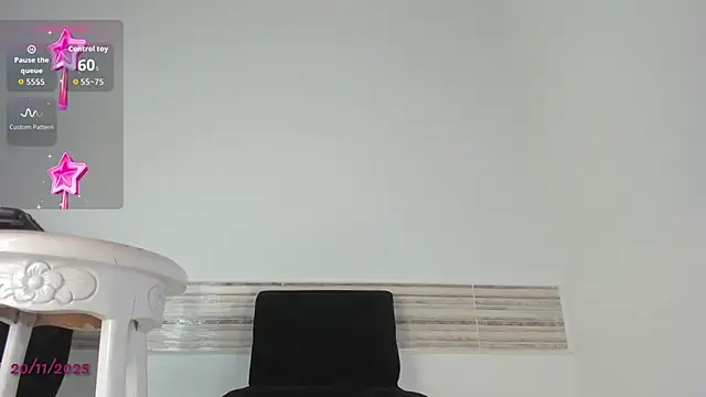 Kimberly House online show from November 20, 10:10 pm