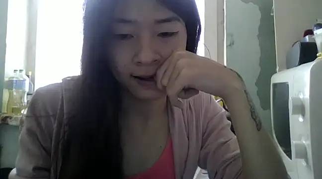 CarlyJoy online show from February 6, 9:32 am