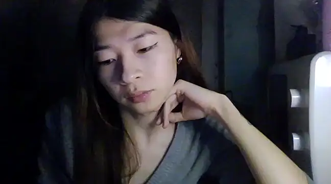 CarlyJoy online show from March 3, 5:02 pm