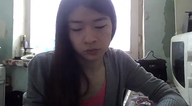 CarlyJoy online show from March 6, 7:21 am