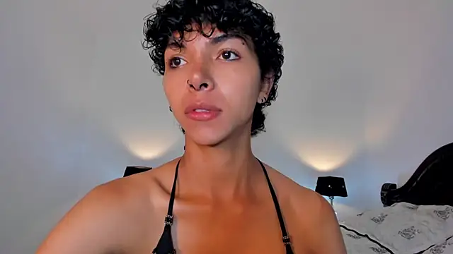 xhenisa  online show from January 26, 3:36 pm