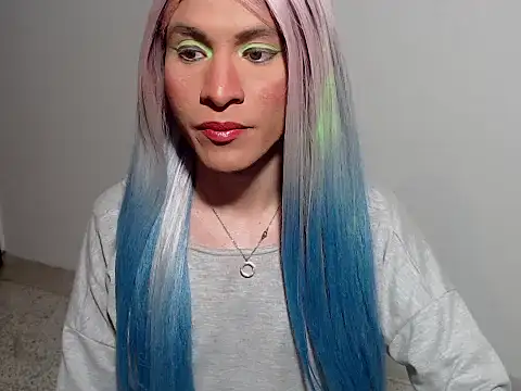 HugeDanex online show from November 22, 4:36 am