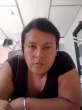 KIARAMARSHALLWELLZ online show from March 13, 5:18 pm