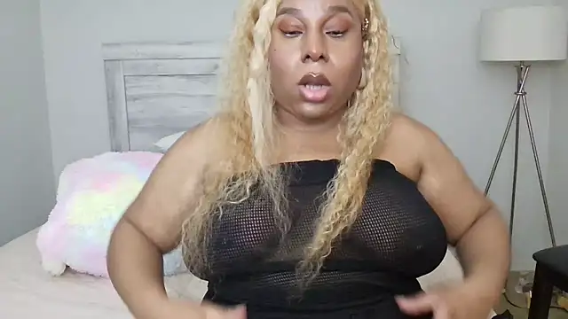 Carmen Cream online show from November 15, 5:55 pm