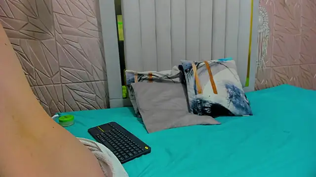 Ammy Connor1 online show from November 4, 8:30 pm