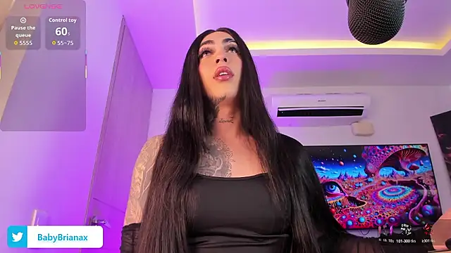 babybriexxx online show from February 27, 9:21 pm