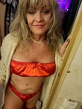 annika lately online show from November 23, 4:58 am