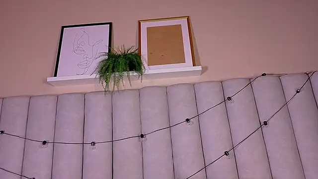 nahomi campbell online show from February 19, 8:38 pm