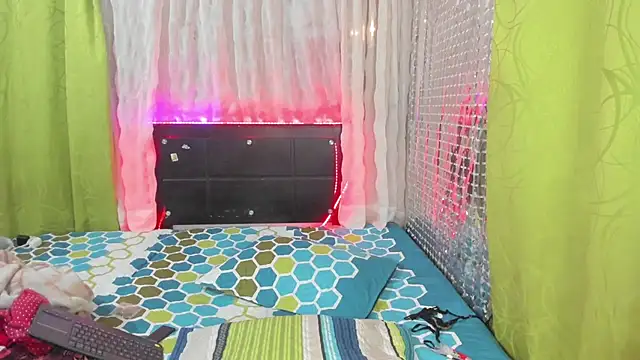 Snapshot of Megan_Miles02 chatting on February 9, 4:14 am Megan Miles02 online show from February 9, 4:14 am