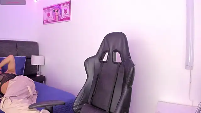 Megan Miles02 online show from November 26, 10:01 pm