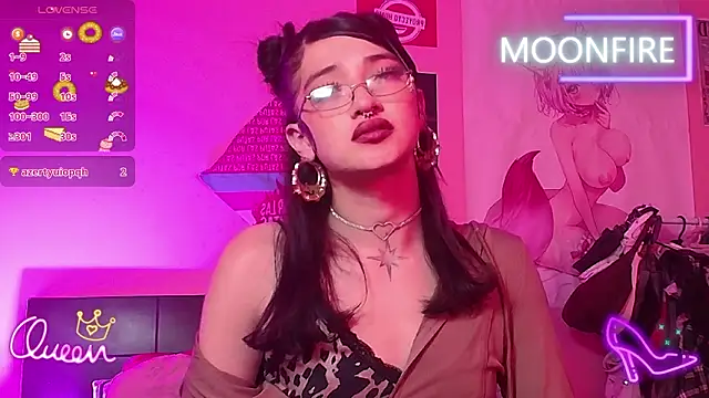 moonfiredancer online show from February 14, 12:56 pm