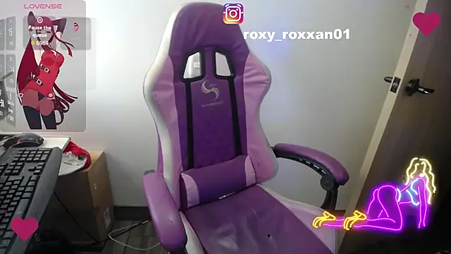 roxy roxxan online show from November 7, 6:41 pm