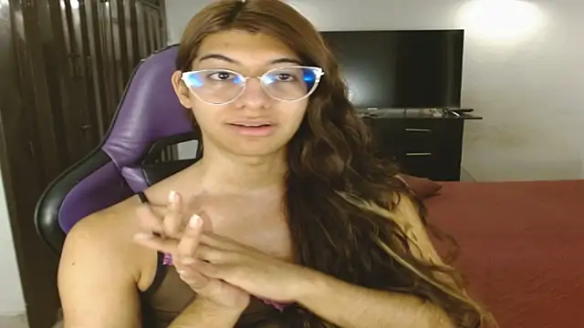 engielphoenis14 online show from July 20, 11:29 pm