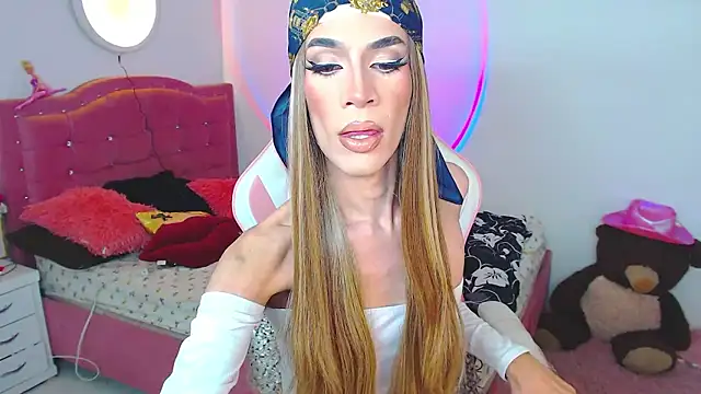 camila hootie online show from January 12, 9:11 pm