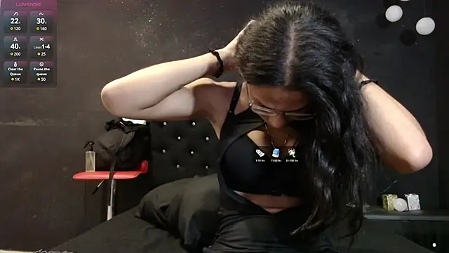 EmilyGomezLS online show from March 11, 11:33 am