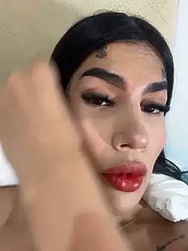 Snapshot of saragill323 chatting on December 19, 5:40 pm saragill323 online show from December 19, 5:40 pm