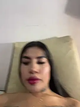 Snapshot of saragill323 chatting on February 22, 7:14 pm saragill323 online show from February 22, 7:14 pm