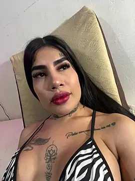 Snapshot of saragill323 chatting on March 13, 7:25 pm saragill323 online show from March 13, 7:25 pm