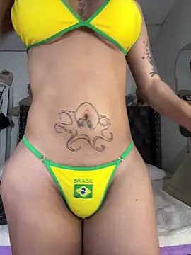 Snapshot of saragill323 chatting on March 17, 8:04 pm saragill323 online show from March 17, 8:04 pm