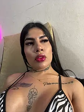 Snapshot of saragill323 chatting on March 18, 6:39 pm saragill323 online show from March 18, 6:39 pm