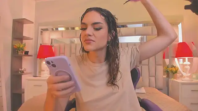 mariiahneedles online show from February 17, 10:50 pm