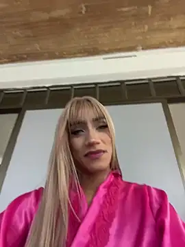 Snapshot of VictoriaRoss1 chatting on March 17, 8:57 pm VictoriaRoss1 online show from March 17, 8:57 pm