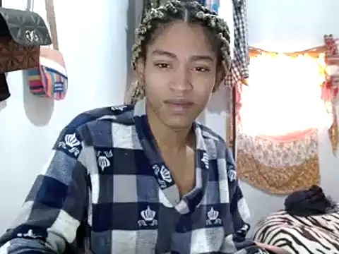 miriam775 online show from January 26, 1:25 pm