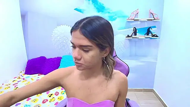 DEMI LEED online show from October 1, 2:17 pm