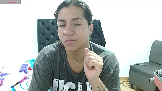 Snapshot of Kamilasalazar chatting on September 15, 7:52 pm Kamilasalazar online show from September 15, 7:52 pm