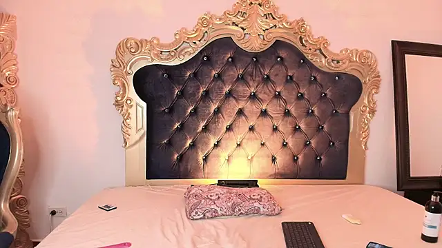 Ari sunshine  online show from October 8, 10:55 pm