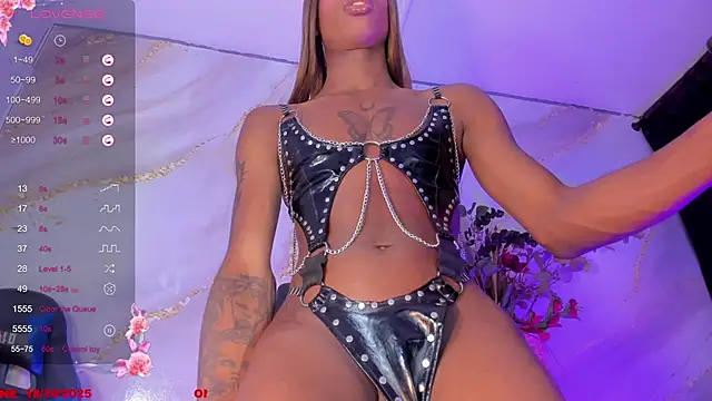 Snapshot of Karla-Ebony chatting on October 18, 2:32 pm Karla-Ebony online show from October 18, 2:32 pm