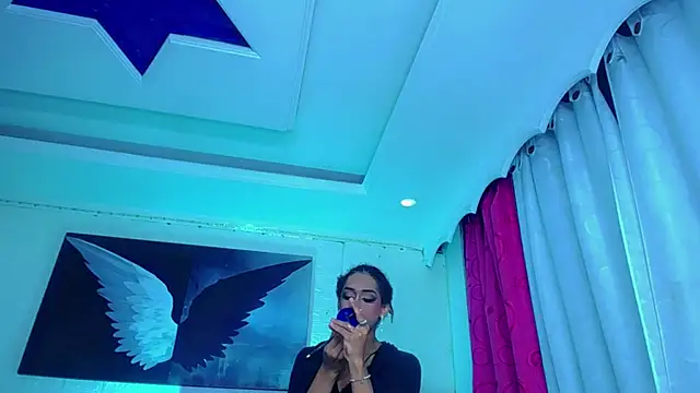 NahomiCamper online show from November 7, 11:16 pm