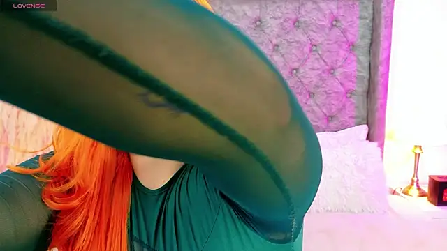 astridjonness online show from October 1, 2:23 am